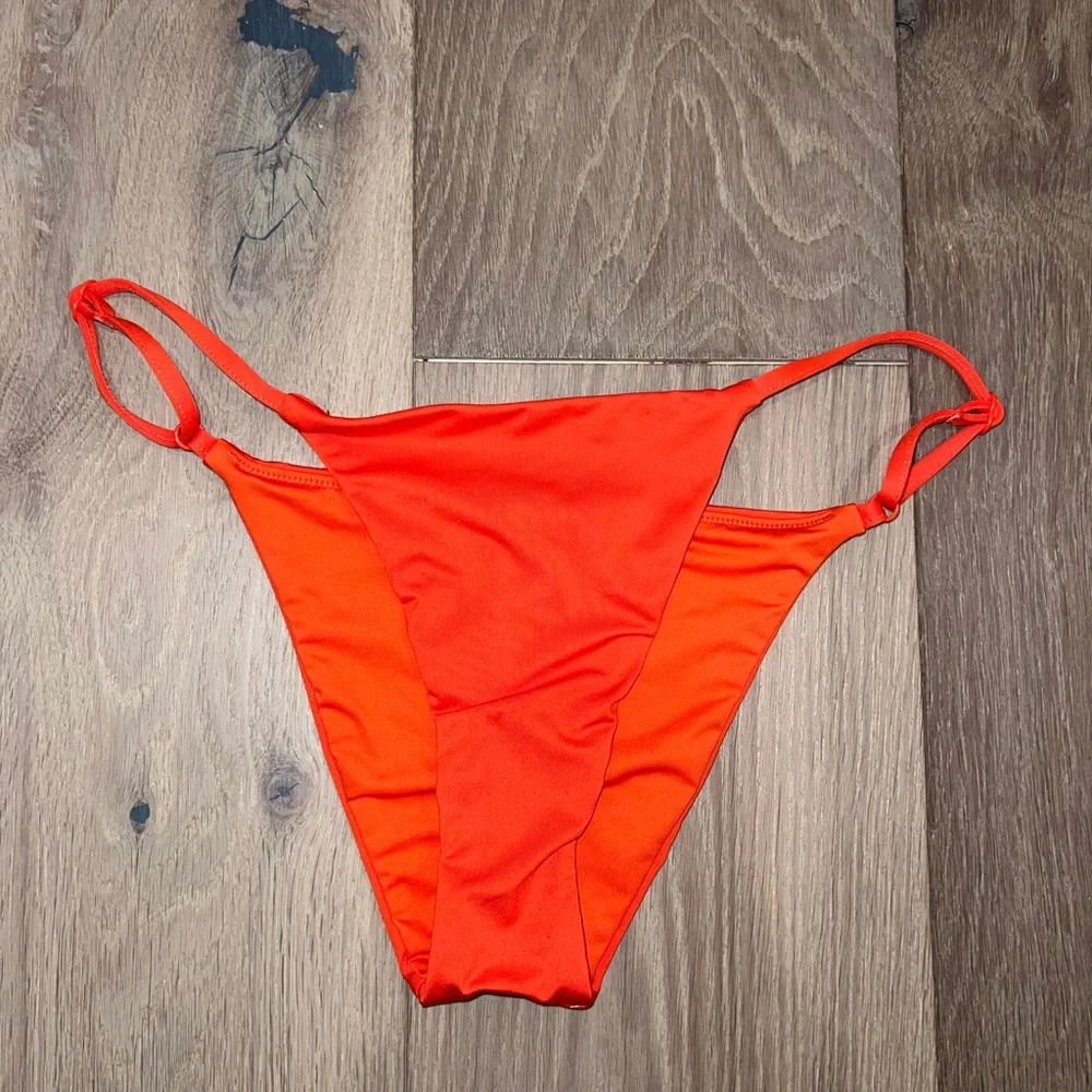 brand new victoria secret bikini bottom small - Picture 1 of 3